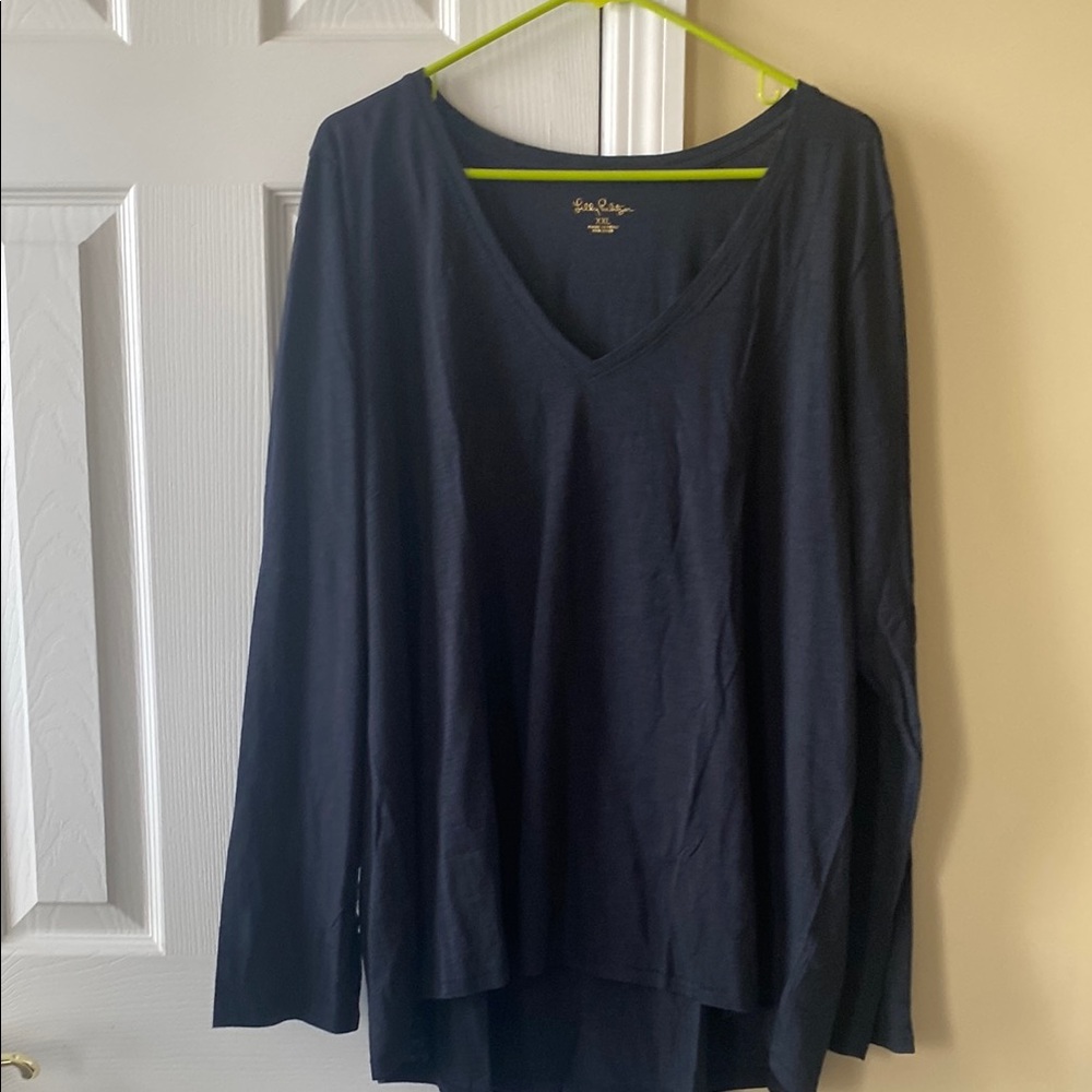 Lilly Pulitzer Black Long Sleeve oversized tee
